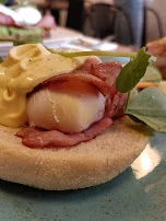 Eggs Benedict